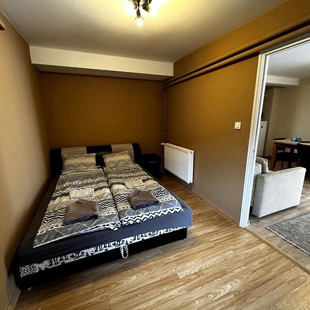 City Apartman Ньиредьхаза Экстерьер фото