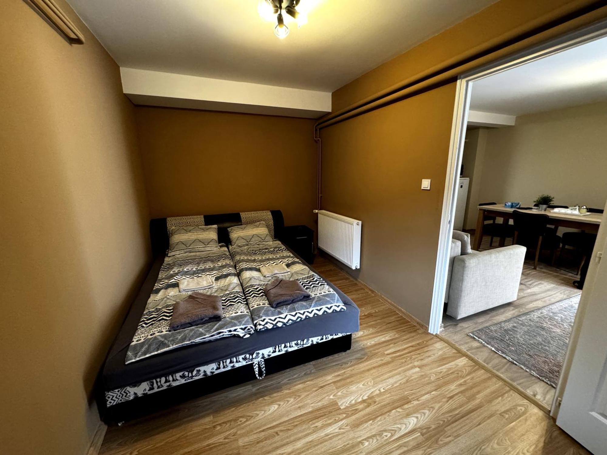 City Apartman Ньиредьхаза Экстерьер фото