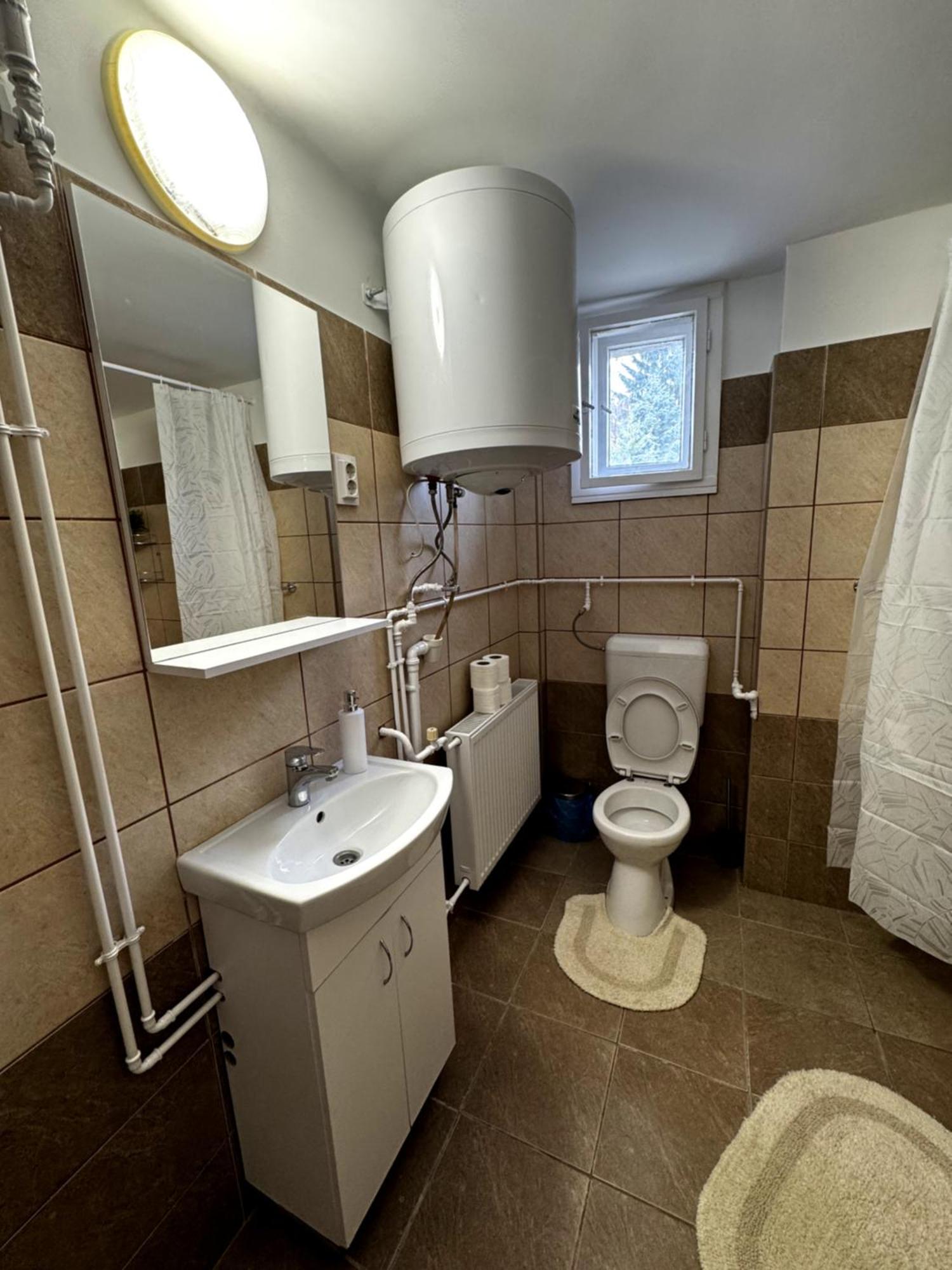 City Apartman Ньиредьхаза Экстерьер фото